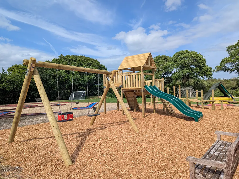 the new play park at the horse and groom Ningwood